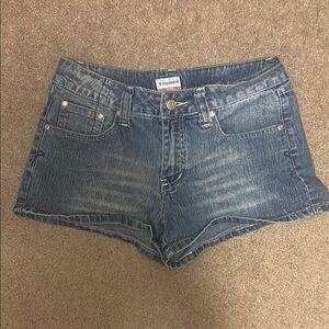 No Boundaries Distressed Blue Jean Shorts